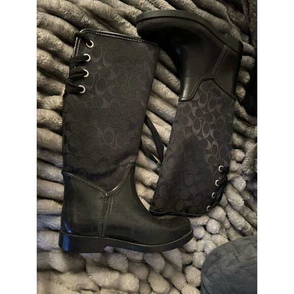 Black coach signature jacuard fabric lace up rain boots/shoes 37/7 - Picture 9 of 9